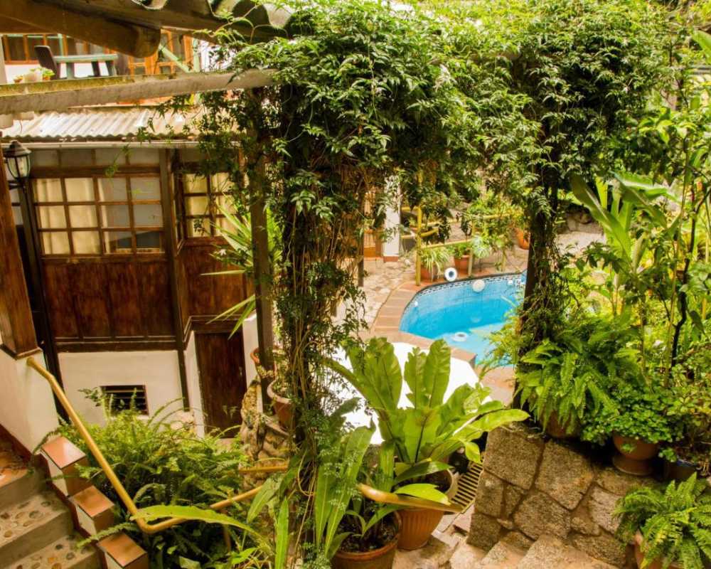 hotels in aguas calientes peru