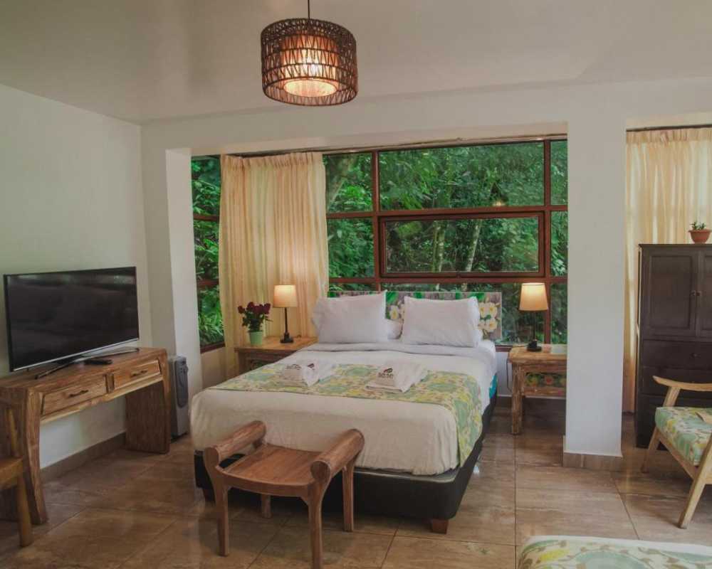 hotels in aguas calientes peru