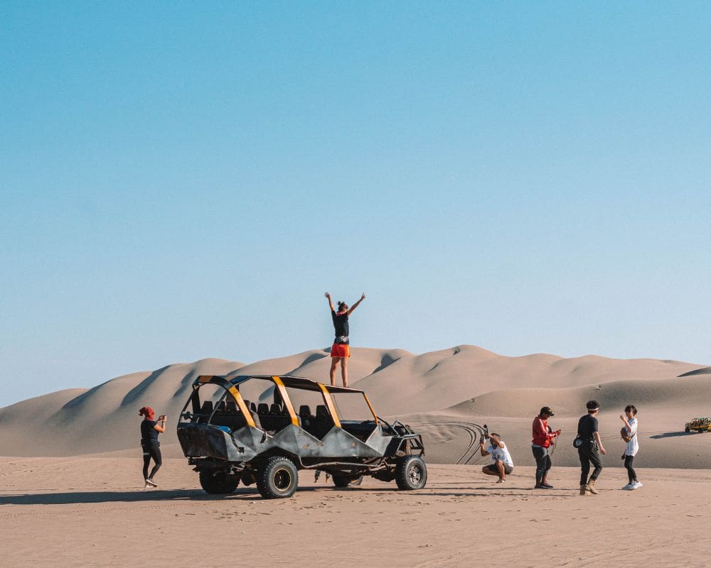 huacachina sandboarding