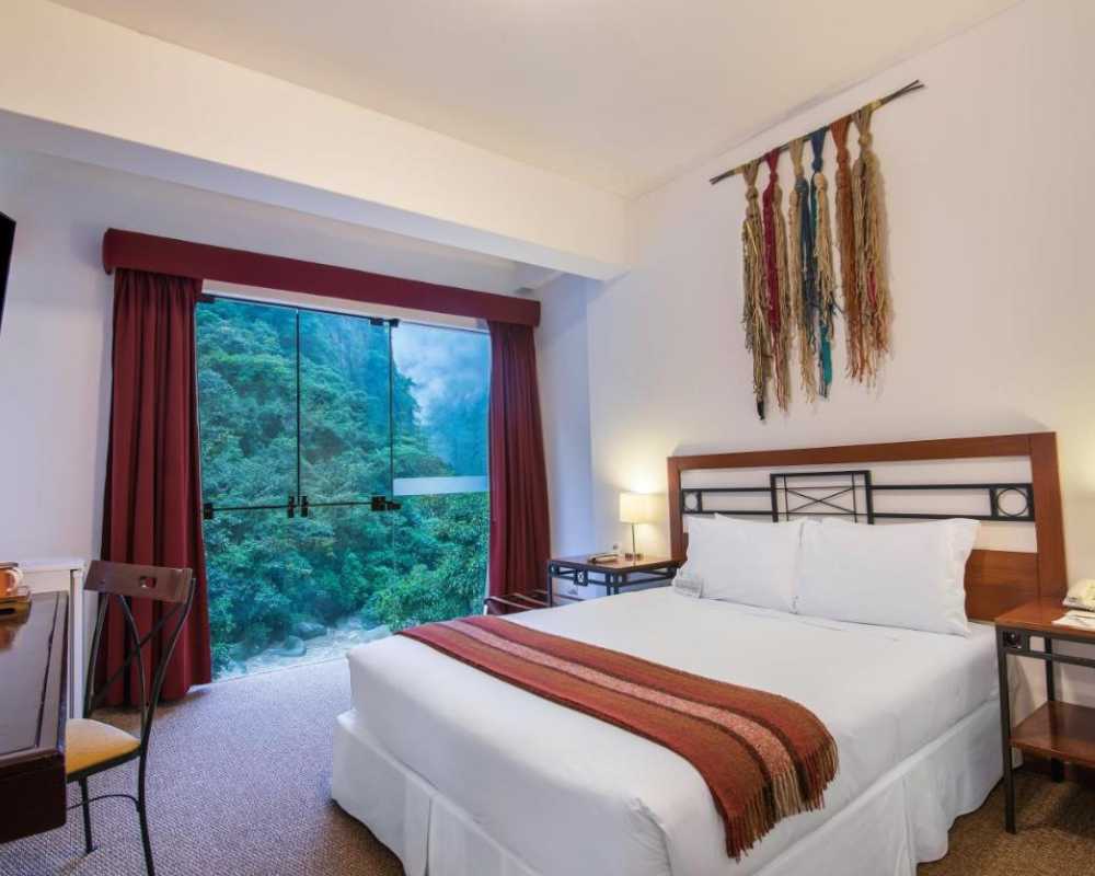 hotels in aguas calientes peru